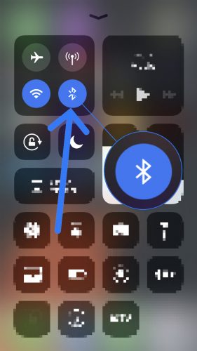 tombol Bluetooth biru di pusat kontrol
